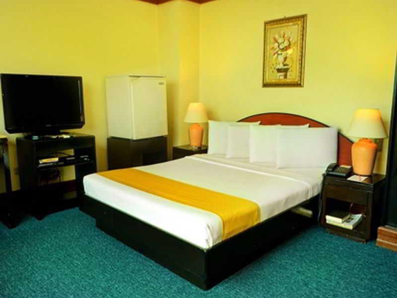 סבו Paragon Suites מראה חיצוני תמונה