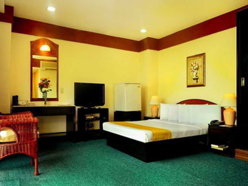 סבו Paragon Suites מראה חיצוני תמונה