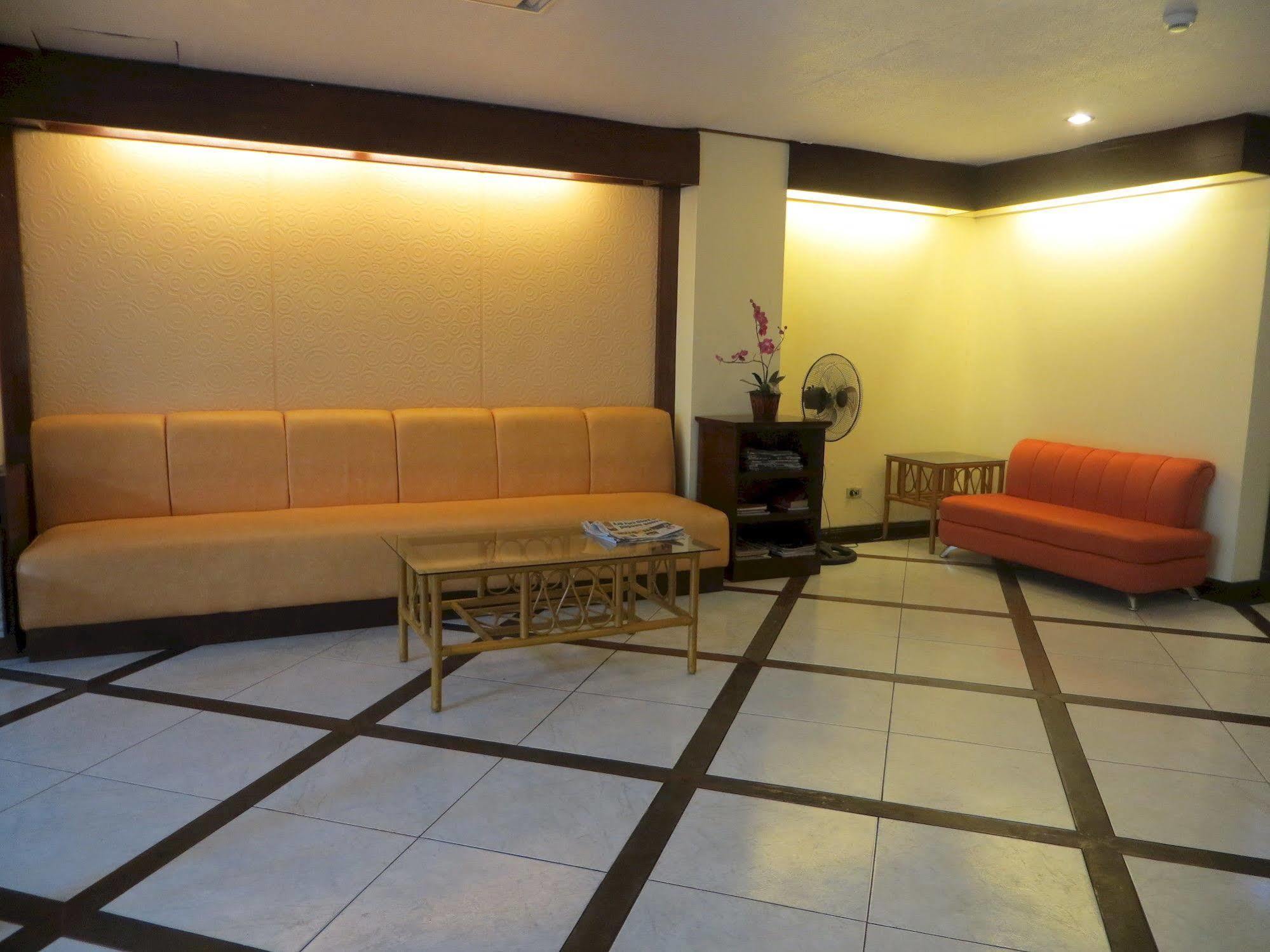 סבו Paragon Suites מראה חיצוני תמונה