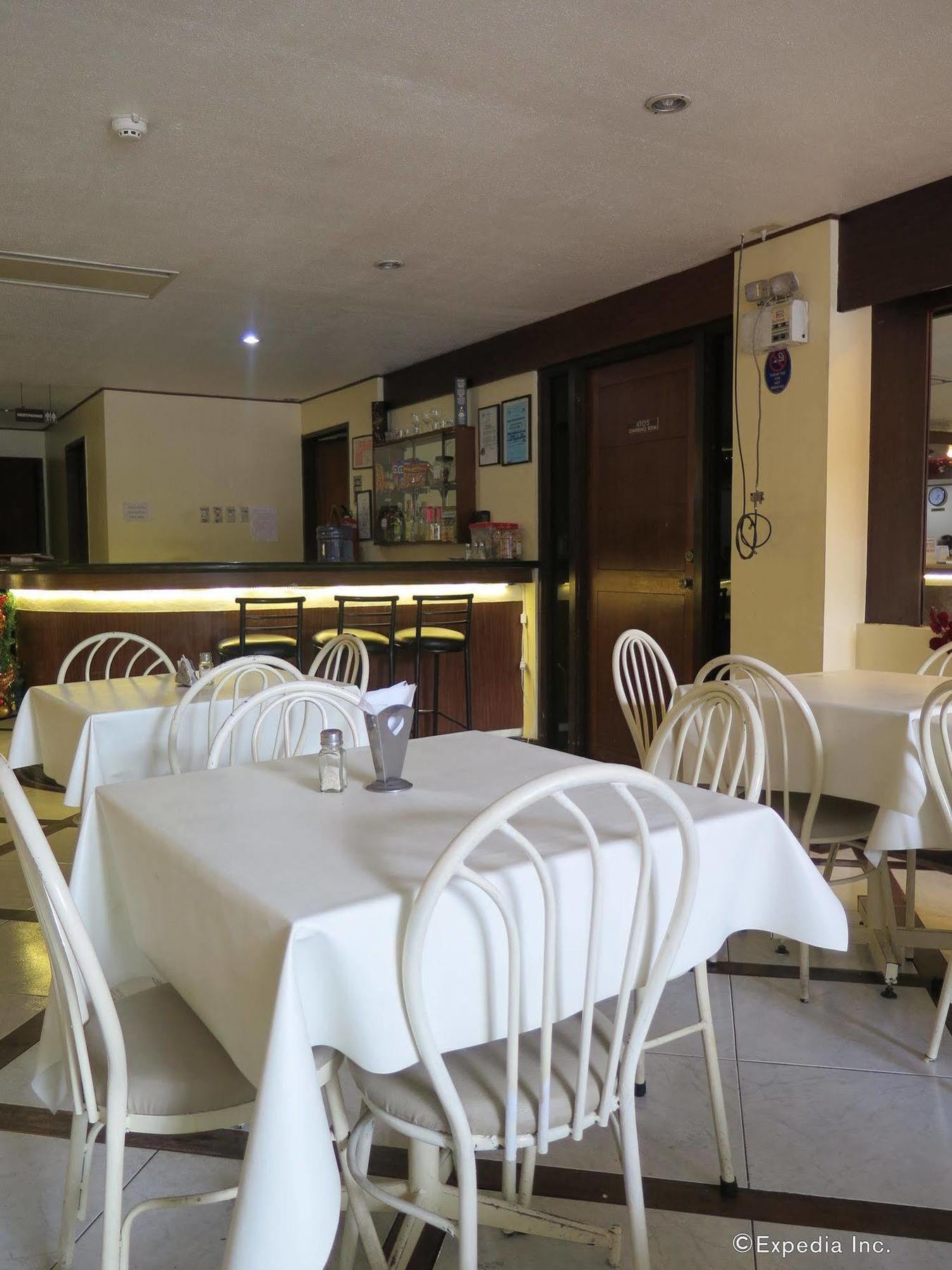 סבו Paragon Suites מראה חיצוני תמונה
