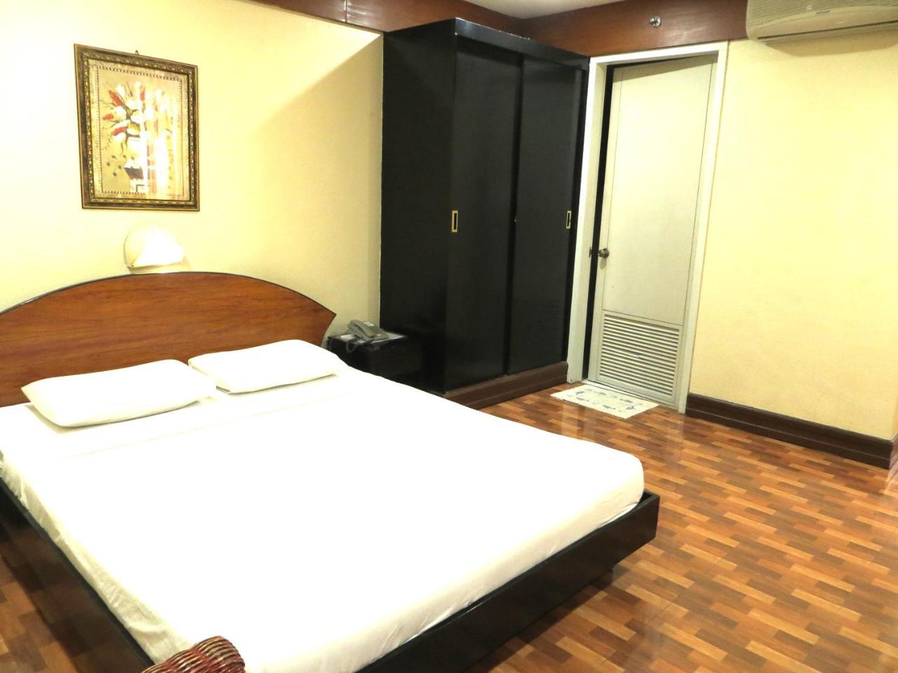 סבו Paragon Suites מראה חיצוני תמונה